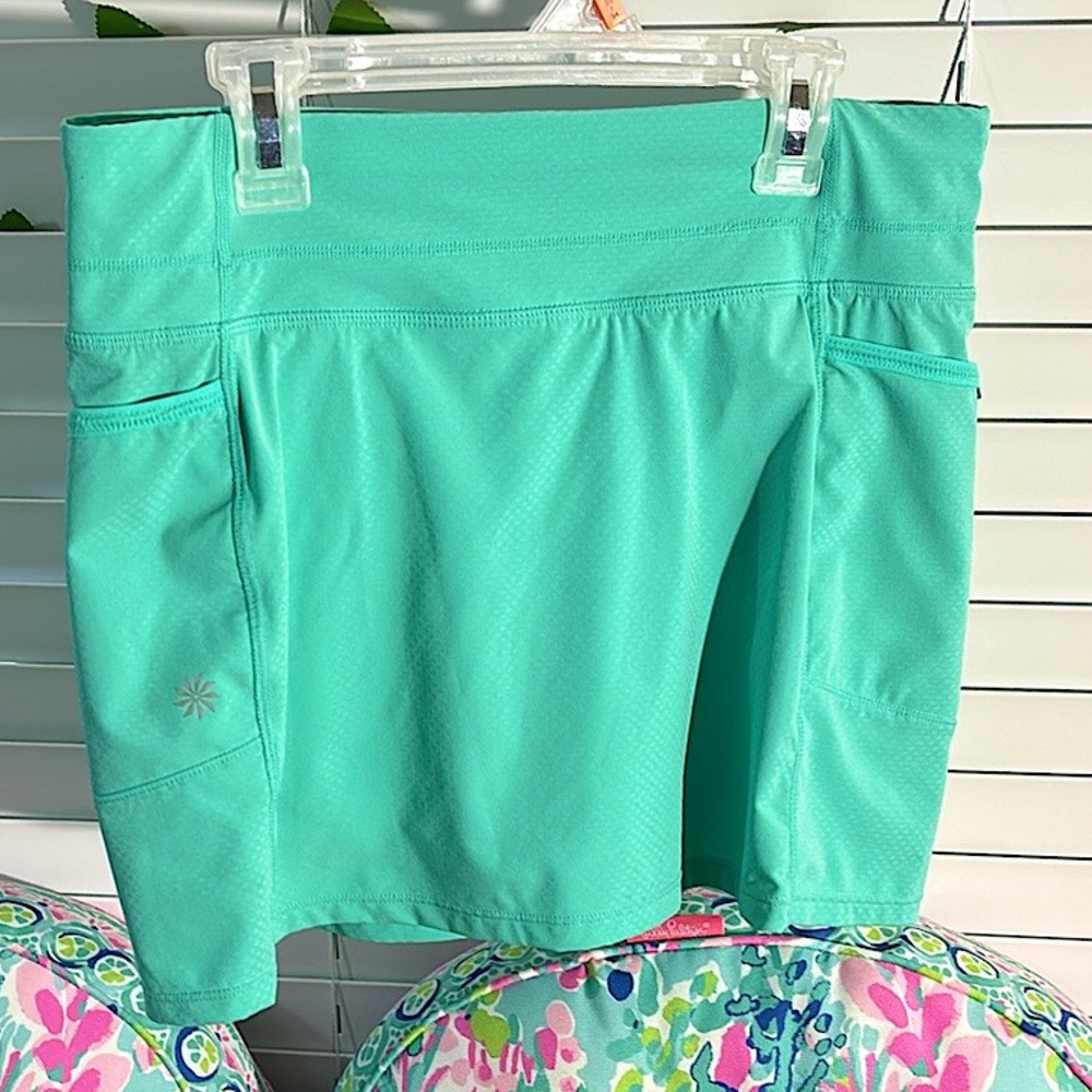 Athleta bright mint green tennis skort
